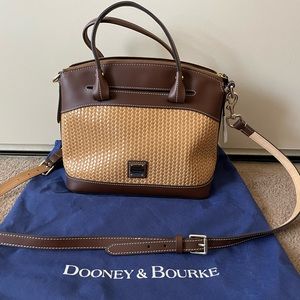 Dooney & Bourke Satchel bag